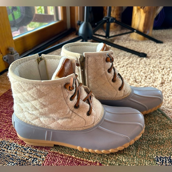 Nautica Shoes - Nautica rain boots -GUC- ladies size 9